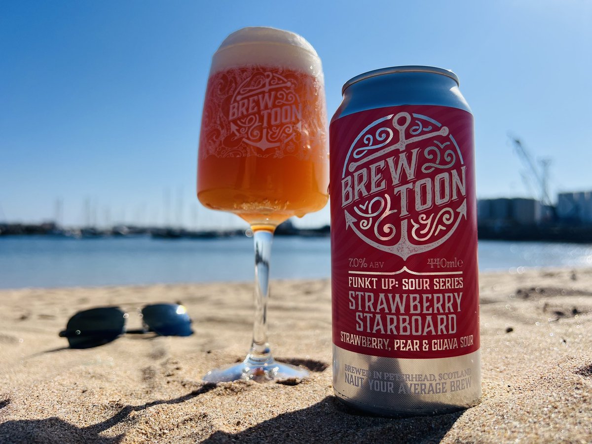 Strawberry Starboard has arrived 🚨 

Keep on the right side of this sunny weather. Head over to our webshop and grab a can of our ultra refreshing Strawberry, Pear &amp; Guava Sour 🍻☀️ 

brewtoon.com/browse 🛒