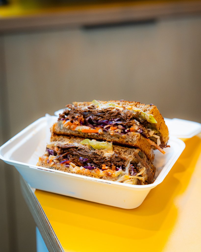 introducing the Rubio, one of the new big, bold, loaded sambos on the menu. 🔥

double brisket. secret sauce. citrus slaw.

the only thing getting shredded today is the beef (not your summer body).