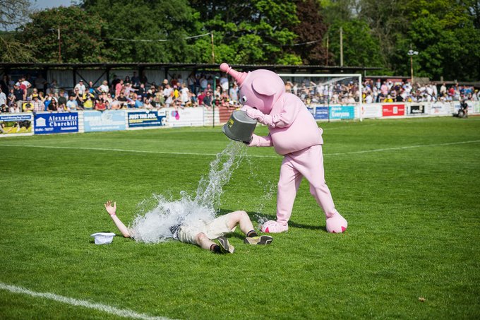 Chess Ham performing water torture after being a Pawn in this Game...