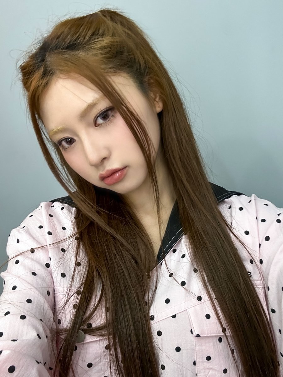 [📸]
To. TiiiKiii💝

#KiiiKiii #키키
#LEESOL #이솔 #SUI #수이 #HAUM #하음
#IDoMe #UNCUT_GEM 
#KiiiKiii_IDoMe #KiiiKiii_UNCUTGEM