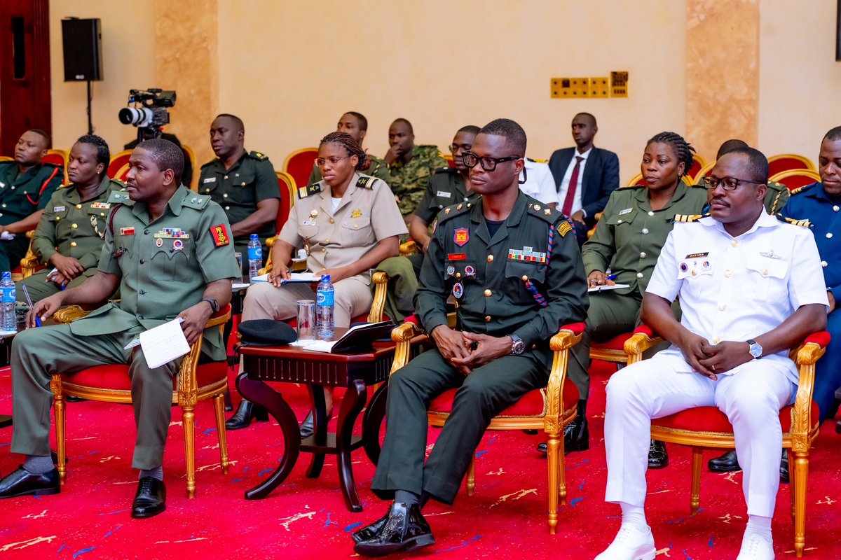 Yesterday, I delivered a lecture of opportunity to student officers from the Ghana Armed Forces Command and Staff College who are here for a study tour on Climate Change, Environment, Security, and Development. I emphasised  the need for African nations to adopt clean, affordable