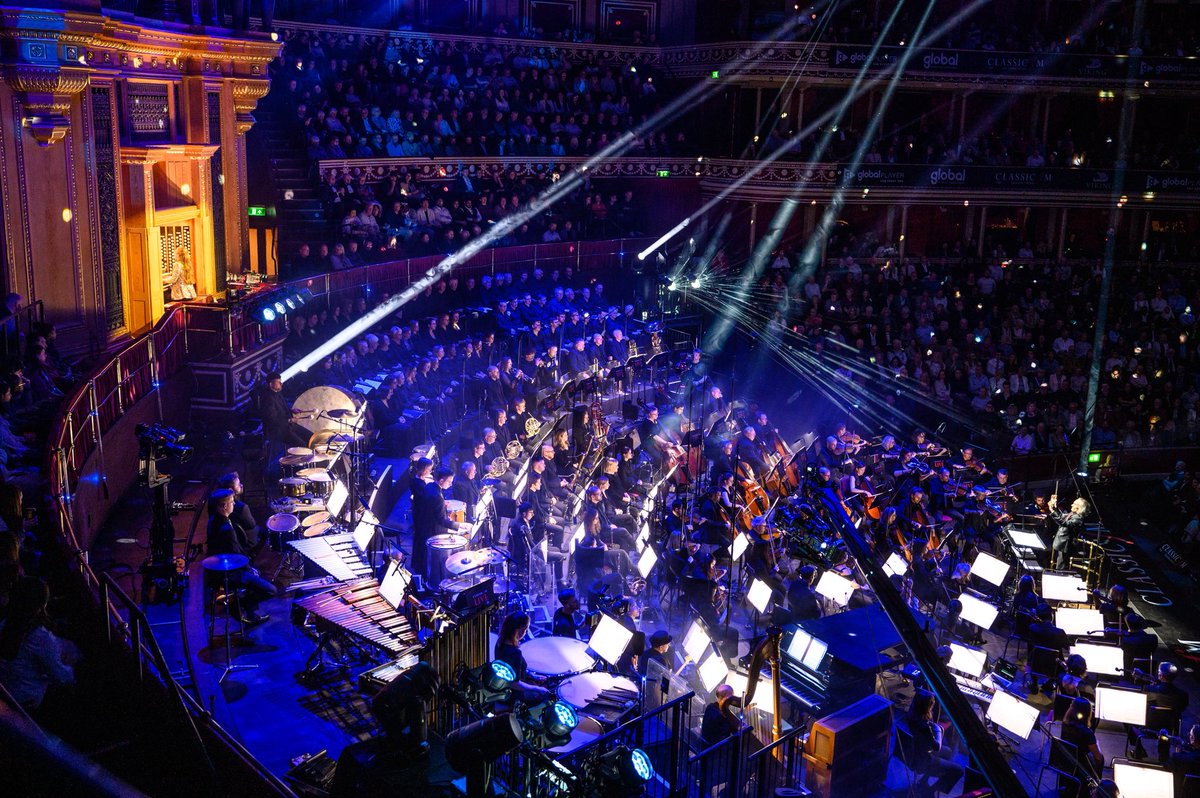 Wooohoooooo - tickets are now on sale for my Christmas show at the Royal Albert Hall 🥳🥳🥳🥳 I’m already having so much fun planning this… ✨🪩🎇 SEE YOU THERE!! ❤️ 

Photos by Matt Crossick! 

royalalberthall.com/tickets/events…
