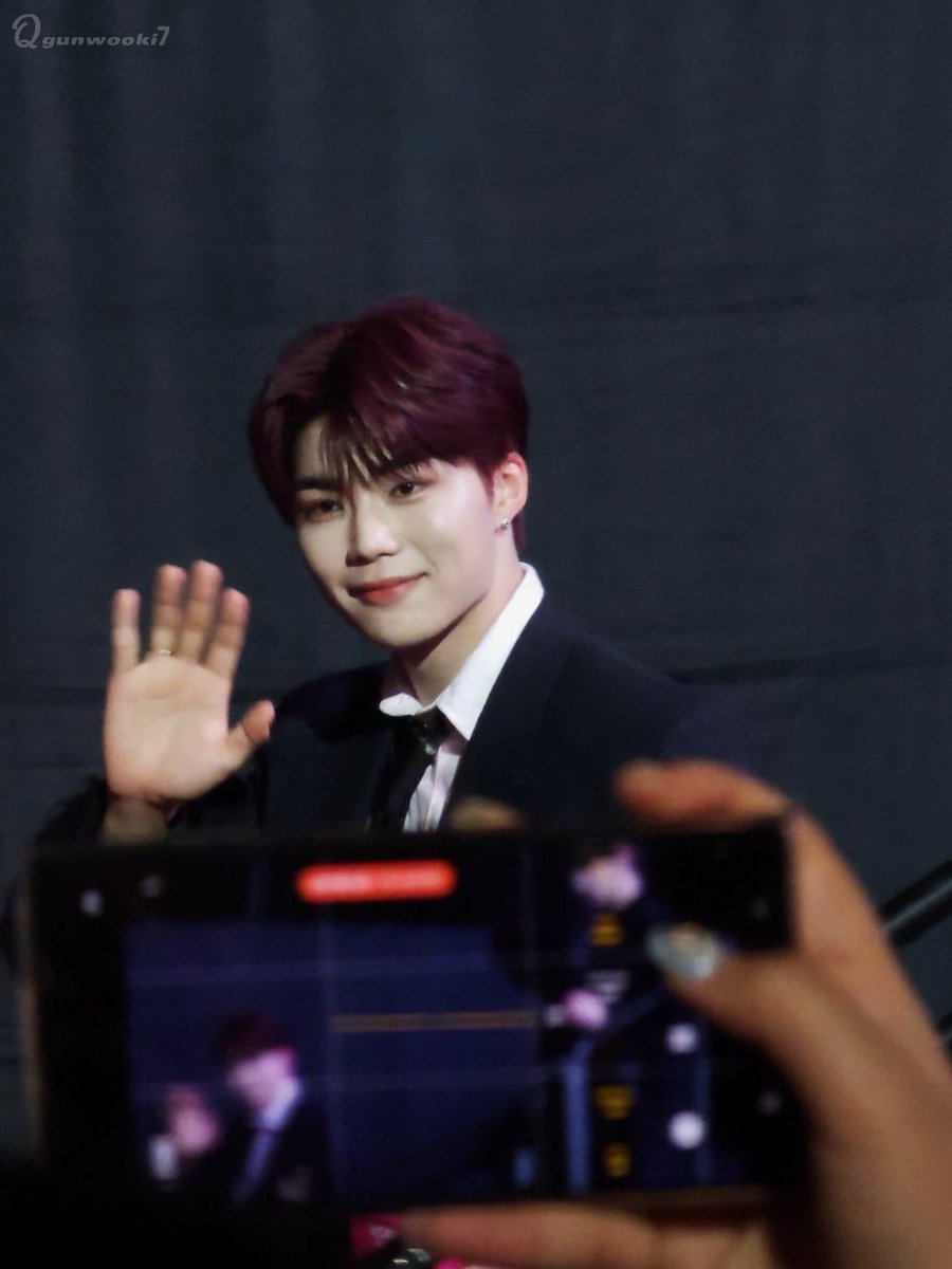 250509 kcon red carpet

#박건욱 #PARKGUNWOOK #朴乾旭 #パクゴヌク 
#ZEROBASEONE #ZB1 #제베원