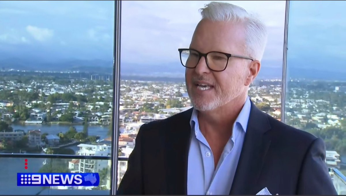 ProfRetail's tweet image. Talking about Mother&apos;s Day on @9NewsGoldCoast and wearing blue for Dolly. 
Support:dollysdream.org.au/event/do-it-fo…
@dollysdream_aus #DoItForDolly