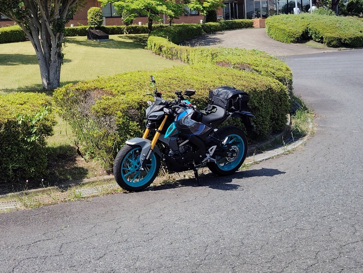 camper_184's tweet photo. 最後に… #MT125 燃費がスゴい✨
慣らしで本領(VVA発動の7500rpm↑)封印でアクセ��抑え気味とは言え��越え約300km走ってAVG59.2km/㍑て完全にCT125超えてる🤗
それでいて6MT6000rpmで75km/h楽々巡航は優秀🏍️💨
一方、登坂は6~8%でもシフトダウンしないと減速するか…これもう125cc不可避の宿命なのね😔 https://t.co/RuAR0nDZNt