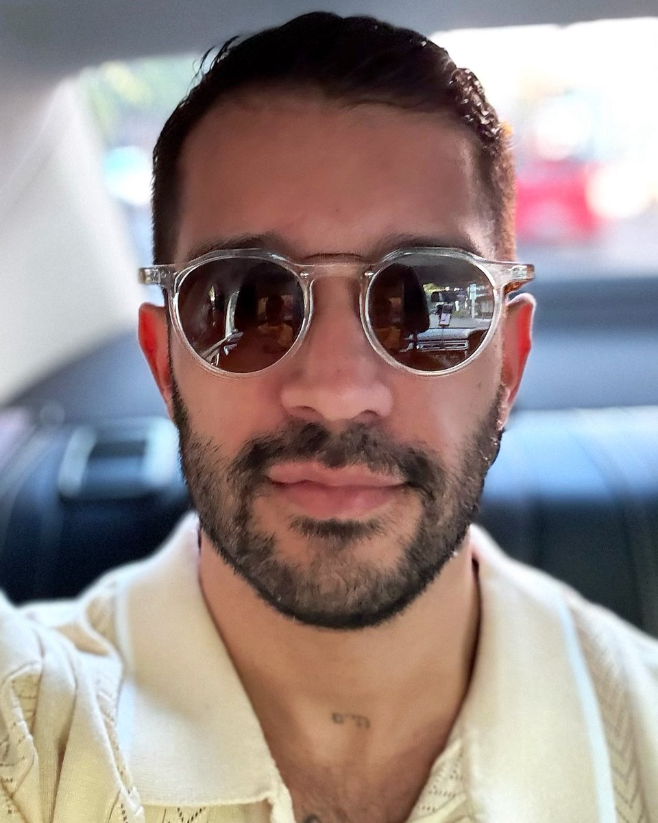 Look at the stars, look how they shine for you…