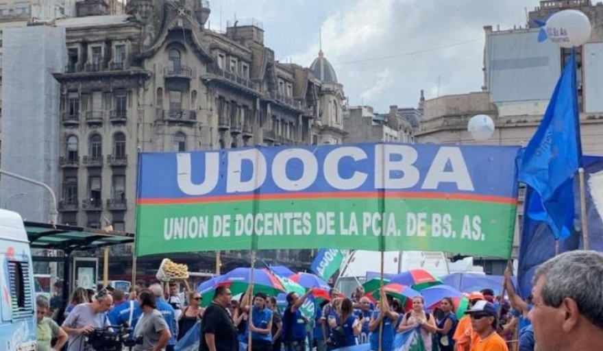 udocbacentral's tweet photo. Sobrecarga de Tareas en la docencia: UDOCBA exige al Gobierno provincial la desconexión laboral
@OtroContenidoOk 
https://t.co/v5p5DWHQ4D https://t.co/MyA5V9Mq9Z