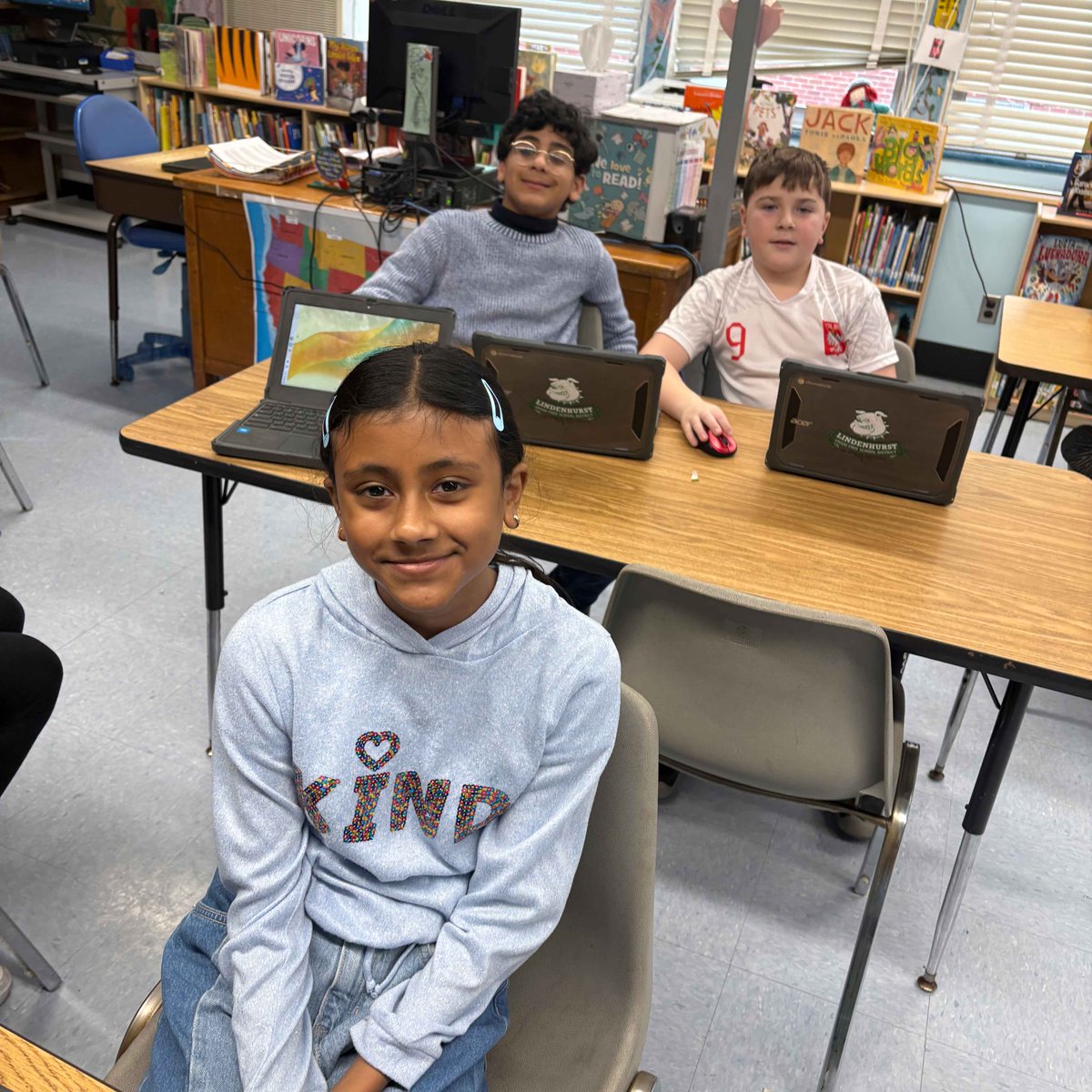 LUFSD_Libraries's tweet image. Book tasting brought big excitement to our Rall 4th graders today! Meanwhile, 5th graders stayed focused diving deep into research. #LUFSD #LindyPride @LindenhurstUFSD