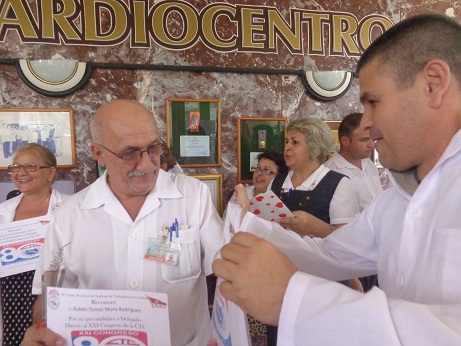 Cardiocentro Ernesto Ché Guevara (@cardiovcl) on Twitter photo Hoy 9 de mayo celebramos el Día del Cirujano Cardiovascular, que día a día renuevan su compromiso en brindar a los pacientes la mejor atención acompañada de las últimas técnicas quirúrgicas. #Hospital Provincial #Cardiocentro Ernesto Guevara #cardiovc <a href="/DPSVillaClara/">DPS Villa Clara</a> Hoy 9 de mayo celebramos el Día del Cirujano Cardiovascular, que día a día renuevan su compromiso en brindar a los pacientes la mejor atención acompañada de las últimas técnicas quirúrgicas. #Hospital Provincial #Cardiocentro Ernesto Guevara #cardiovc <a href="/DPSVillaClara/">DPS Villa Clara</a>