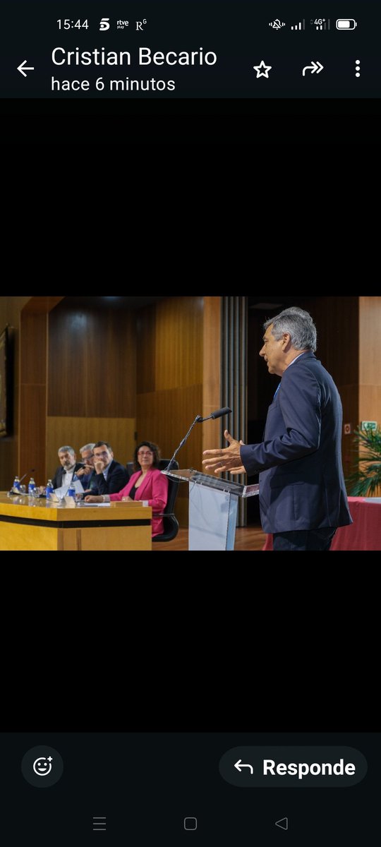 Ayer Veterinaria ULPGC recibió el reconocimiento d grupo de excelencia investigadora 2024, al grupo de Anatomía Patológica Veterinaria. Parece q fue ayer cdo empezamos en el Mercado de Zárate....hasta nuestro IUSA_VET_ULPGC
EQUIPO VETERINARIA