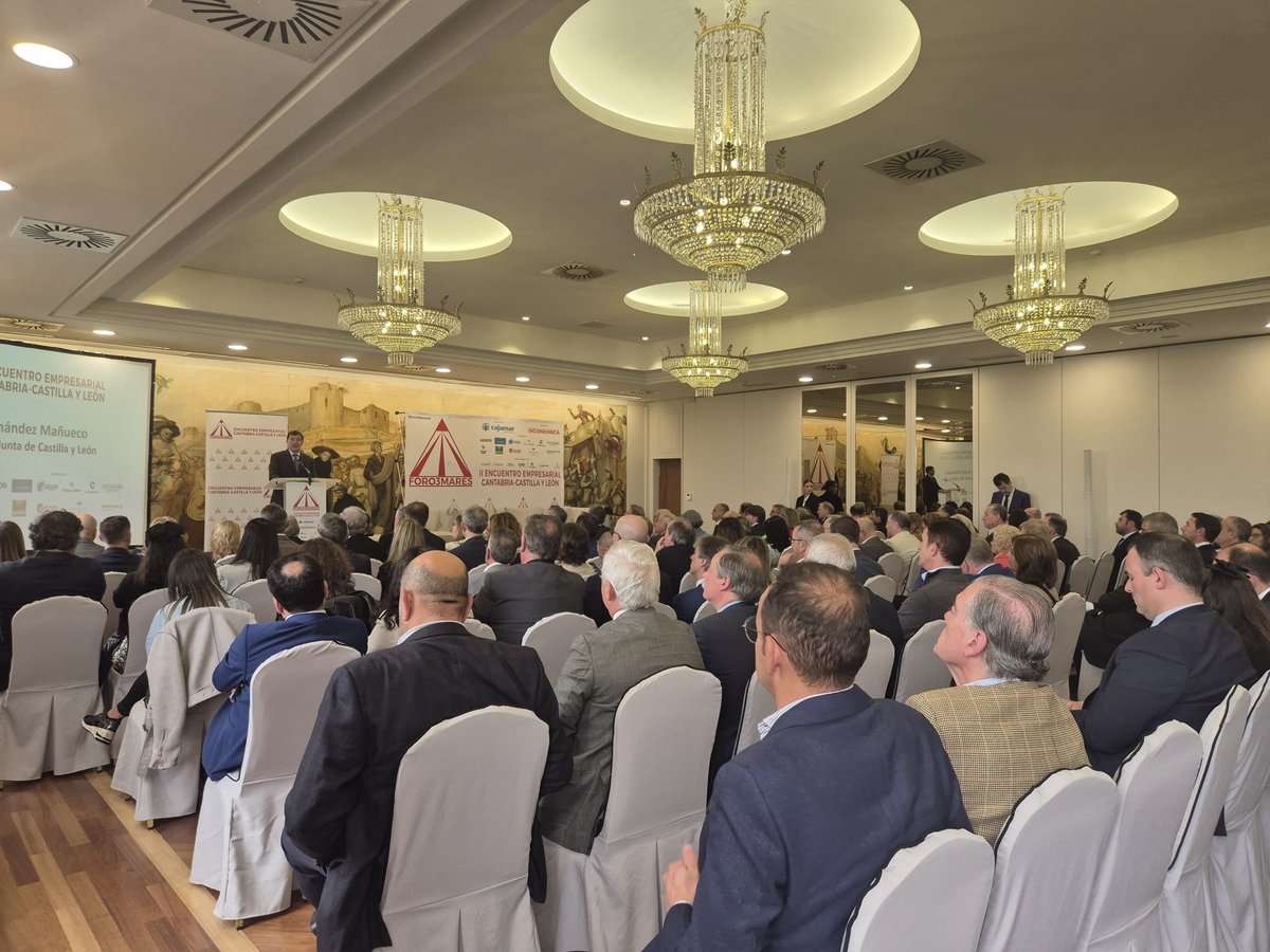 🤝 Hoy se ha celebrado el Foro3Mares, organizado por <a href="/cyleconomica/">CyL Económica</a>, para estrechar relaciones institucionales y empresariales entre Cantabria y Castilla y León.

🇪🇺 También se ha desarrollado el acto institucional del Día de Europa junto al presidente, Alfonso Fernández Mañueco.