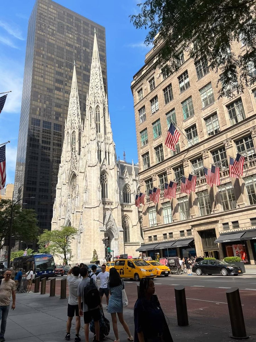 Silv09Perez's tweet photo. Un día a la vez ... #Memories #NYC https://t.co/cpChDAP3hH