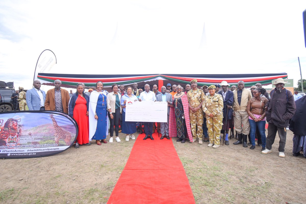 𝐇𝐔𝐌𝐀𝐍-𝐖𝐈𝐋𝐃𝐋𝐈𝐅𝐄 𝐂𝐎𝐍𝐅𝐋𝐈𝐂𝐓
𝐌𝐈𝐓𝐈𝐆𝐀𝐓𝐈𝐎𝐍 𝐀𝐍𝐃 𝐂𝐎𝐌𝐏𝐄𝐍𝐒𝐀𝐓𝐈𝐎𝐍

I joined H.E. Deputy President @kindikikithure in Laikipia County today to address the pressing issue of human-wildlife conflict. This region, endowed with rich biodiversity,