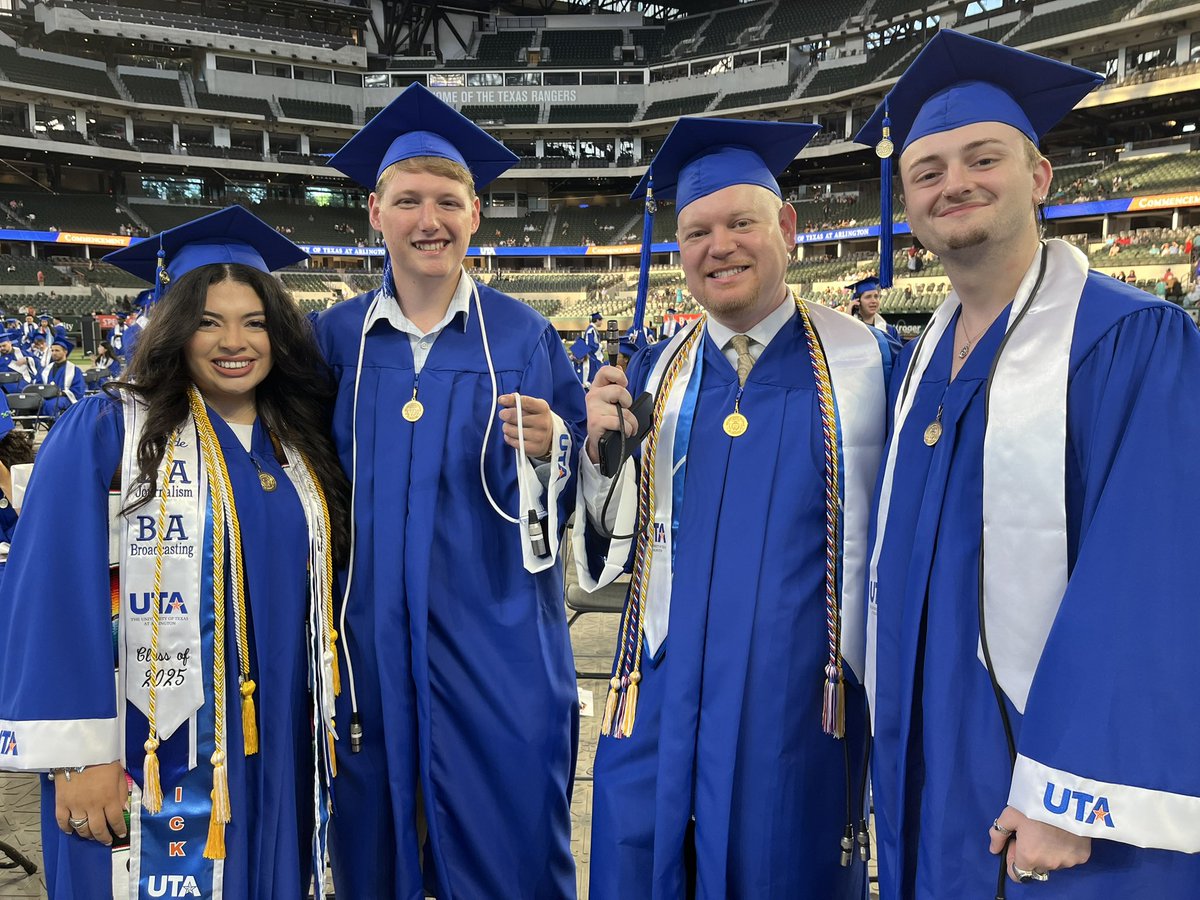 UTA Radio.com (@utaradio) on Twitter photo Congrats to our <a href="/utacomm/">UTA Dept. of Comm.</a> radio grads! #MavGrad2025 Congrats to our <a href="/utacomm/">UTA Dept. of Comm.</a> radio grads! #MavGrad2025