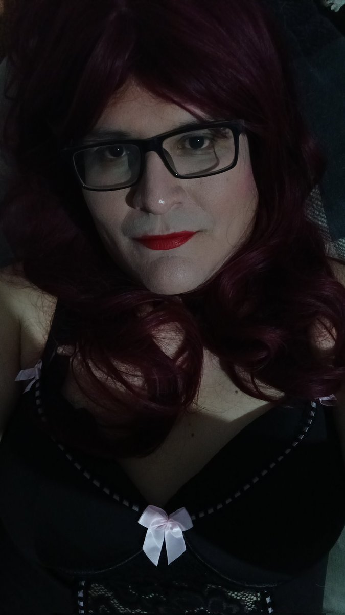 Neith Izara *Tu Chica Travesti* tweet media