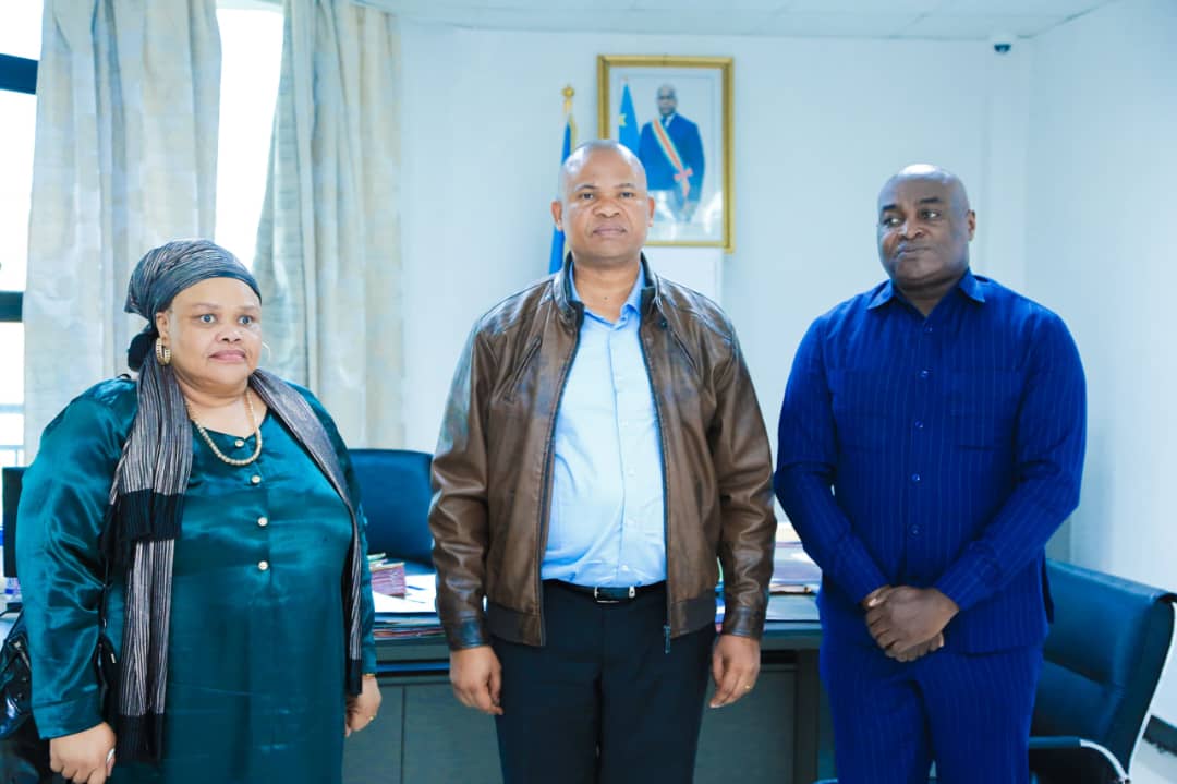 The Deputy Consul General of the United Republic of Tanzania in the Democratic Republic of Congo (DRC), based in Lubumbashi, Hon. Mgeni Kazinyingi, together with the TPA Country Representative in Lubumbashi, Mr. Othman Mkangara, held a strategic meeting with the Vice Governor of