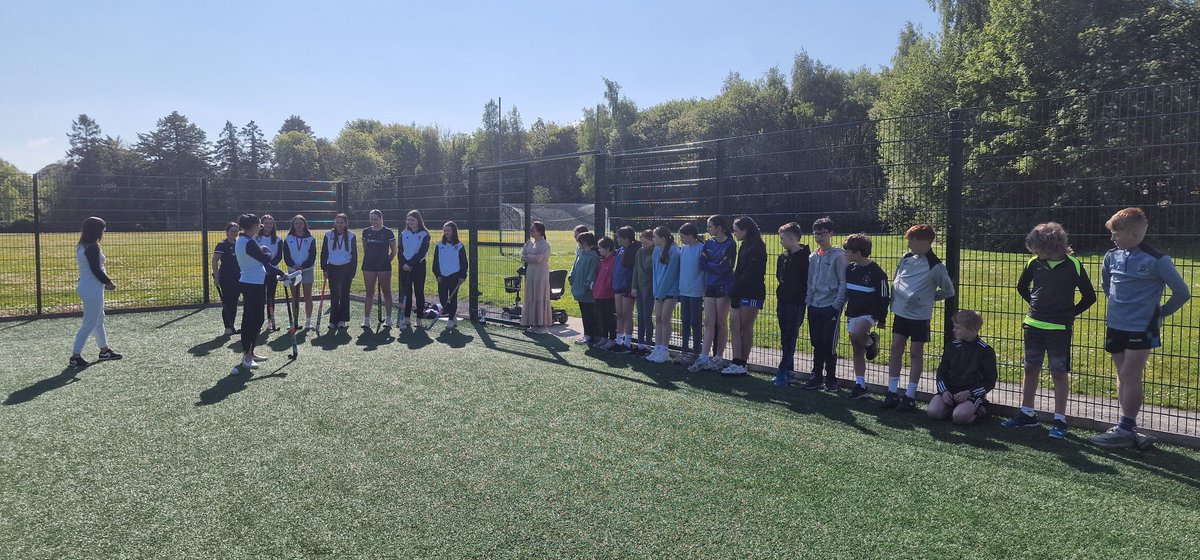 SilverminesNS's tweet photo. We had a lovely visit today from Nenagh Hockey Club's  Munster U-18 League winning side and coaches Olivia and Sinead. Our senior pupils got to try out a new sport and really enjoyed the visit. Thanks to Sinead and Olivia from @NenaghClub for organising  🏑 🏆 🏑 https://t.co/Z5rMgJa486