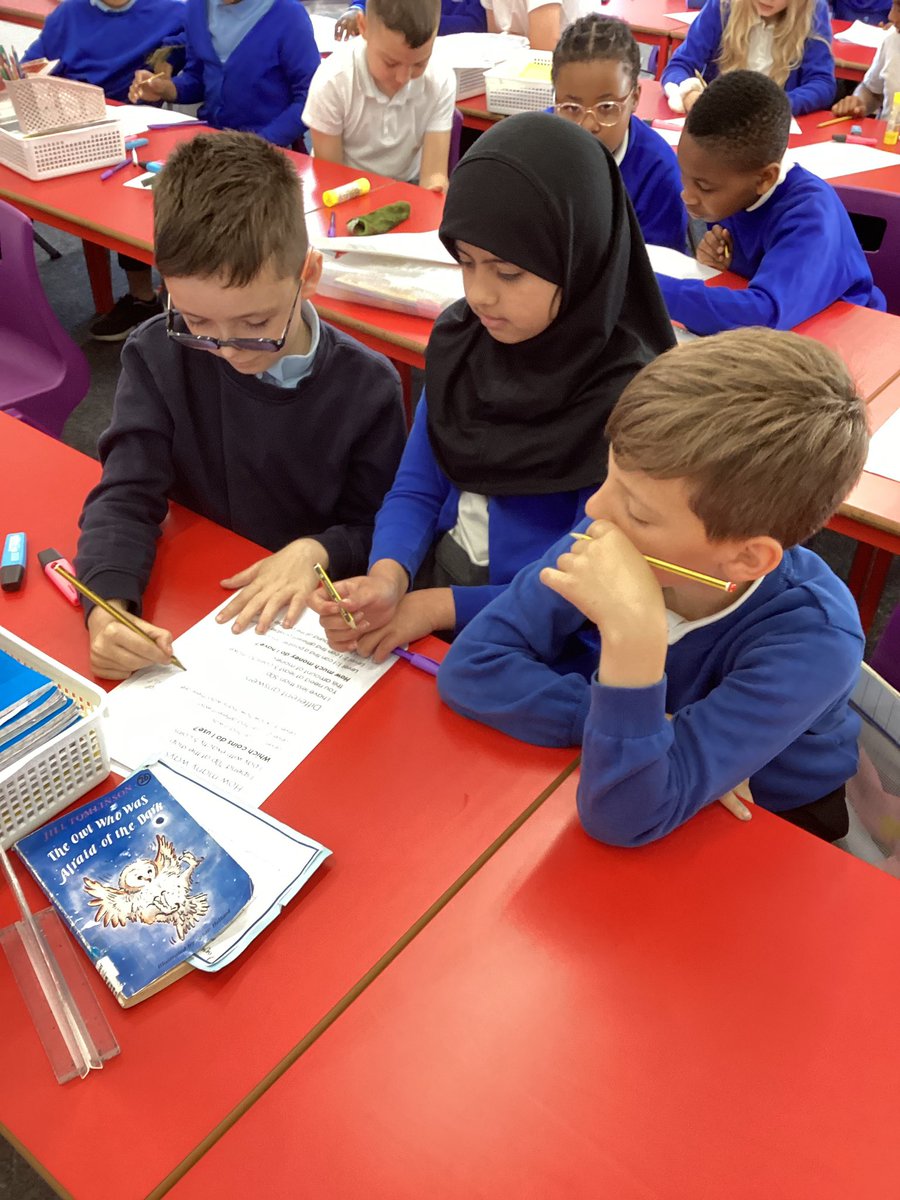 Fosse_TMET's tweet image. Miss Haley’s maths group are working on problem solving and reasoning questions today to finish off our unit on money. 💰 #fmmaths #fmcurious