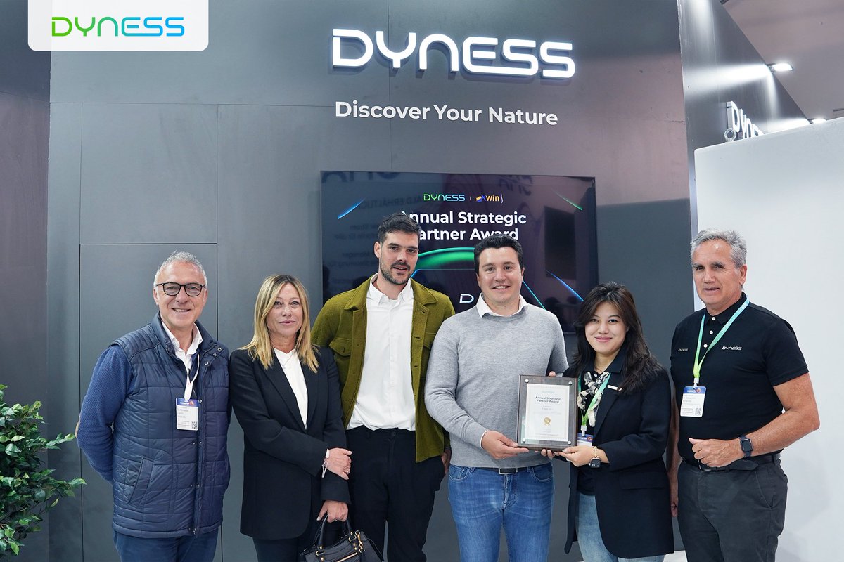🌟 Congratulations to X-Win S.r.l. for winning the #Dyness Annual Strategic Partner Award at Intersolar Europe 2025! 🎉 

#DynessAnnualStrategicPartner #EnergyEfficiency #RenewableEnergy #IntersolarEurope2025 #Sustainability