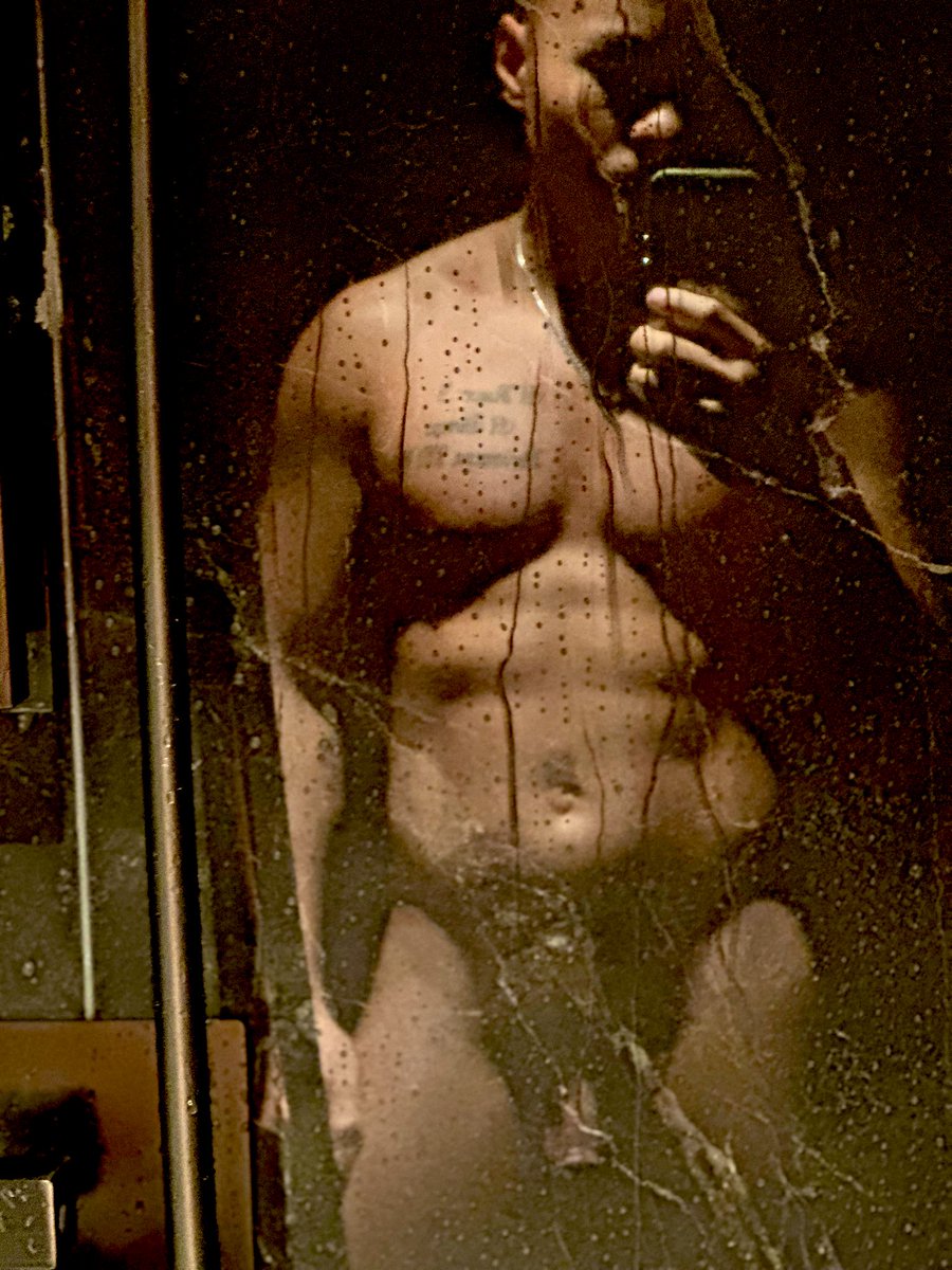 SimonLee tweet media