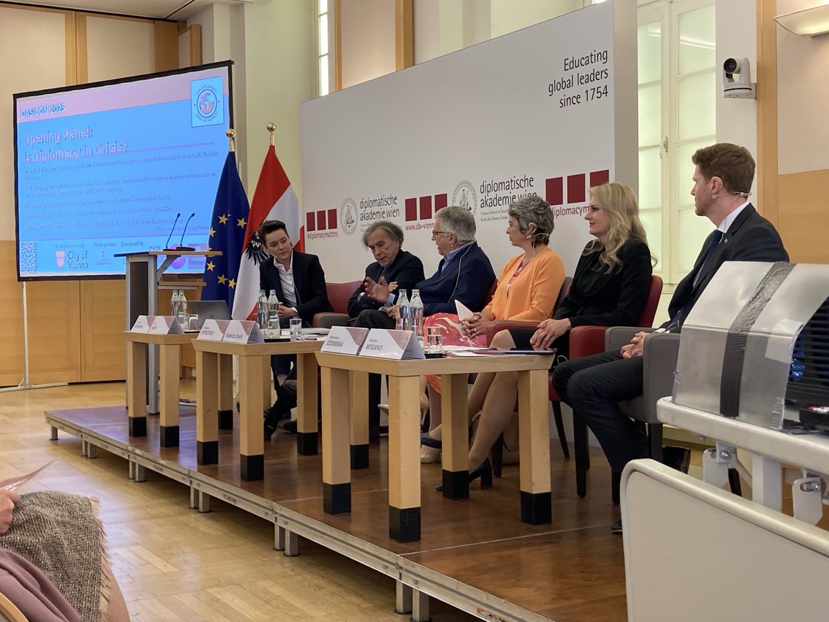 Christian Strohal (@cstrohal) on Twitter photo #Diplomacy is in crisis, yes, but also an opportunity facing unprecedented crises in all parts of the world - opening panel at #DASICON, a great student initiative <a href="/DA_vienna/">Diplomatische Akademie Wien</a> #Diplomacy is in crisis, yes, but also an opportunity facing unprecedented crises in all parts of the world - opening panel at #DASICON, a great student initiative <a href="/DA_vienna/">Diplomatische Akademie Wien</a>