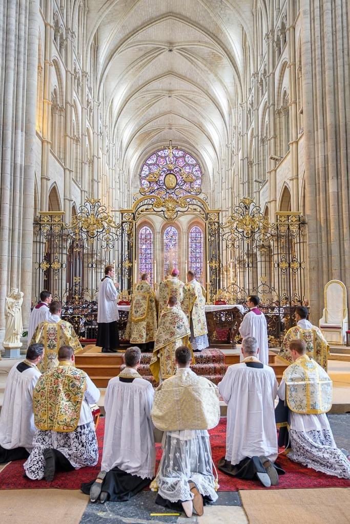 Before everything else,
Fidelity to the Church: One, Holy, Catholic, and Apostolic.
Jesus did not found several churches, but one single Church.

          Pope John XXIII