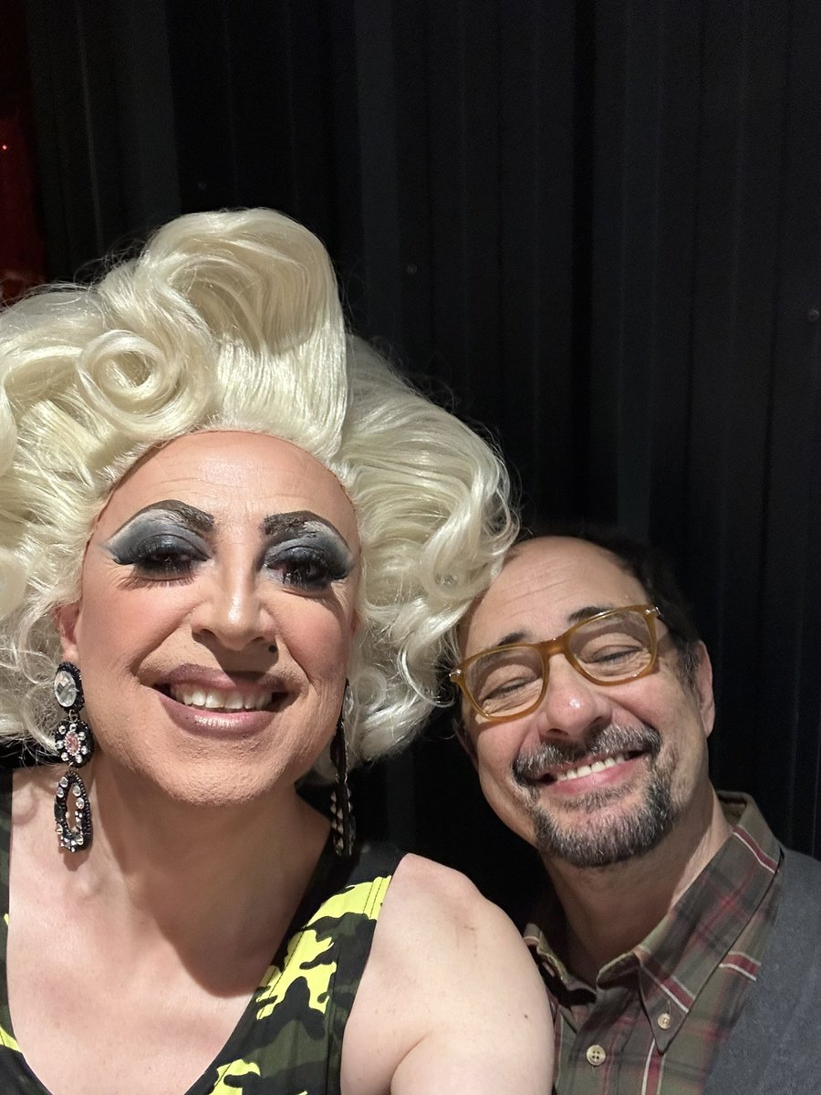 Dolly (@dollydrag) on Twitter photo Aquí de nuevo con el señor #recio de #LQSA grabando nuevos capítulos 😊😊😊
Los verán a partir de octubre 2025.
La trama es cada vez más divertida 😁
No se lo pierdan!!
Y de vez en cuando estaré en los escenarios de <a href="/GULAGULA_Madrid/">GULA GULA MADRID</a>
Si quieren saber cuando:
☎️615282712 Aquí de nuevo con el señor #recio de #LQSA grabando nuevos capítulos 😊😊😊
Los verán a partir de octubre 2025.
La trama es cada vez más divertida 😁
No se lo pierdan!!
Y de vez en cuando estaré en los escenarios de <a href="/GULAGULA_Madrid/">GULA GULA MADRID</a>
Si quieren saber cuando:
☎️615282712
