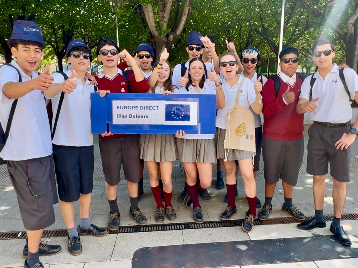 🇪🇺 Visitam la carpa de participació ciutadana al Parc de ses Estacions, amb motiu del #DiaDeEuropa
🧩Activitats per a tota la família per conèixer millor la UE i passar una estona divertida i enriquidora.
🕕 La carpa romandrà oberta fins a les 18 h.

ℹ️ tn.caib.es/DiaEuropa