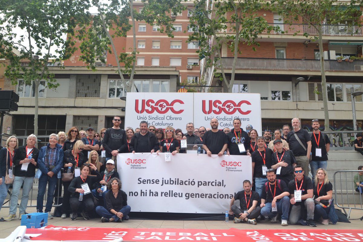 Sense jubilació parcial, no hi ha relleu generacional
Les aules necessiten saviesa, però també futur.
Recuperar aquest dret és garantir dignitat per a qui se'n va i oportunitats per a qui comença.
#ParcialConcertada #JubilacióParcialJa #DivendresDeNegre
<a href="/educaciocat/">Educació</a> <a href="/eniubo/">Esther Niubó</a>