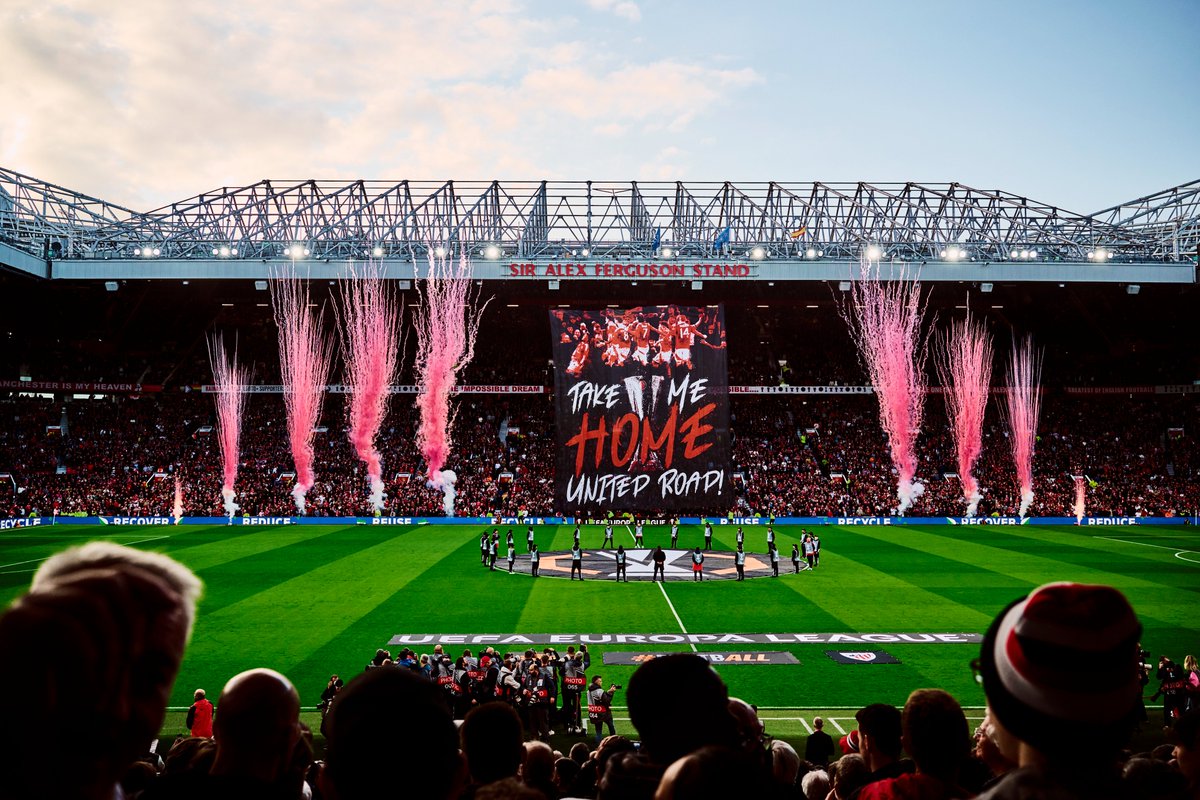Views don't come much better 🥹

#MUFC || #UEL