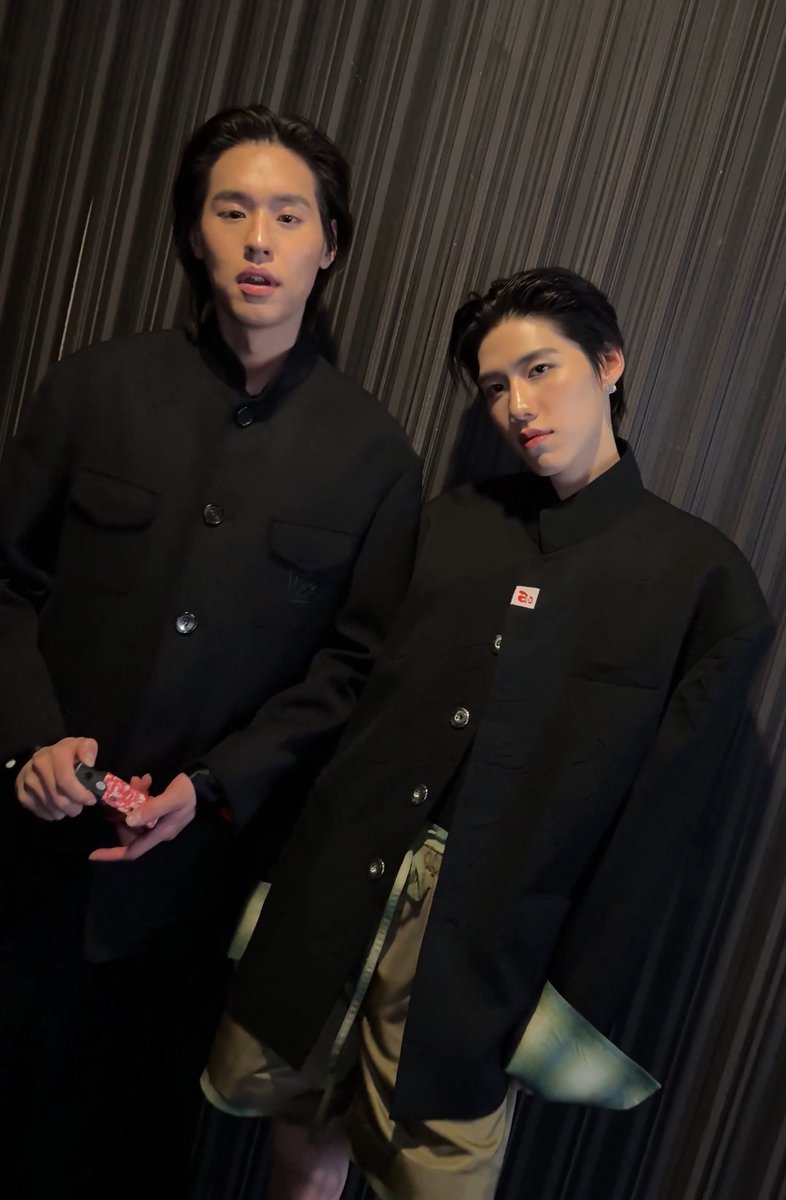 ppkritstyle's tweet photo. พีพี 〰️ PP Krit wears #AOYES #AOYES凹是 FW2025 for #BKPP_RedEnvelopeTaipei_D3
#ppkritt #ppkritstyle https://t.co/c39VKMh5tk