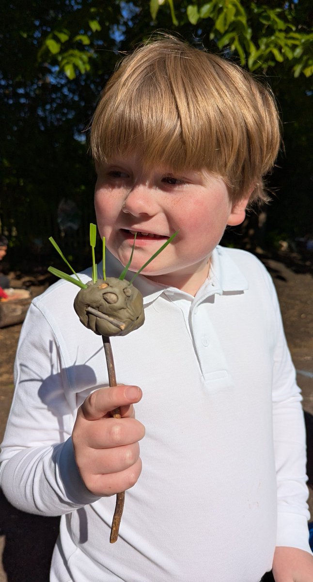 What a beautiful morning outside for our Fireflies <a href="/CTS_Watford/">Cherry Tree Primary School</a>  we enjoyed 'Not a stick' and our sticks became paint brushes, stick people and stirrers. We even found some tadpoles in our pond 🐸<a href="/headcherrytree/">Cherry Tree Headteacher</a> <a href="/SencoCTS/">Mrs Carrack</a> <a href="/Emma5Hills/">Emma Hill</a> <a href="/grdnclassroom/">TGC</a>
