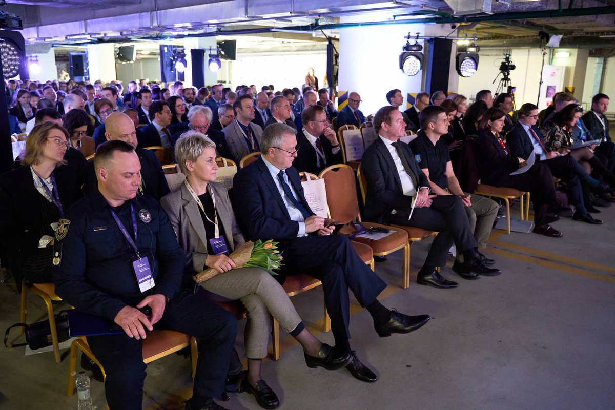 The event featured addresses by <a href="/AndriyYermak/">Andriy Yermak</a>, Acting PG Oleksii Khomenko, <a href="/StefanishynaO/">Olga Stefanishyna</a>, <a href="/ministerjenv/">Foort van Oosten</a>, <a href="/EUCssrMcGrath/">Michael McGrath</a>, <a href="/sarahsackman/">Sarah Sackman KC MP</a>, <a href="/kmathernova/">Katarina Mathernova 🇪🇺</a>, President of <a href="/Eurojust/">Eurojust</a> Michael Schmid, <a href="/rolhol1/">Rolf M H P Holmboe</a>, <a href="/CasparVeldkamp/">Caspar Veldkamp</a>, <a href="/IrynaRMudra/">Iryna Mudra</a> &amp; ambassador of 🇨🇭 to 🇺🇦 &amp; 🇲🇩 Félix Baumann. 2/5
