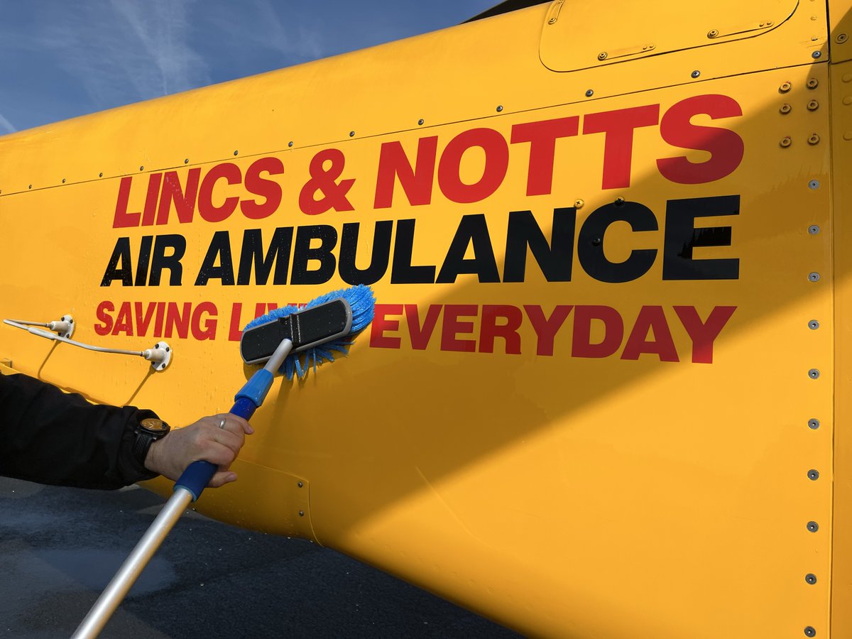 For those that asked...today is helicopter cleaning day! 🚁💛

And what a lovely day it is for it! 🌞

#sunshine #helicleaning #sparkling #lnaa