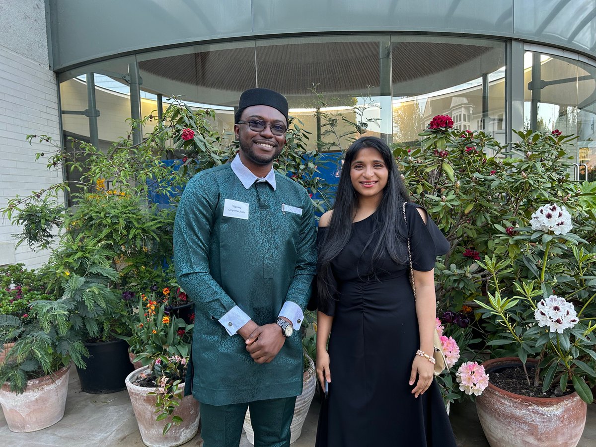 Gates Cambridge (@gates_cambridge) on Twitter photo Big congratulations to our joint Bill Gates Sr. Prize winners for 2025 - Anwesha Lahiri and Stanley Onyemechalu. It's an extra special prize as it's nominated by their peers - gatescambridge.org/about/news/two… <a href="/sjonyems/">Stanley J. Ònyêmèchàlụ̀</a> <a href="/GatesAlumni/">GatesCambridgeAlumni</a> <a href="/Cambridge_Uni/">Cambridge University</a> #scholars #prizes #GatesCambridge25 Big congratulations to our joint Bill Gates Sr. Prize winners for 2025 - Anwesha Lahiri and Stanley Onyemechalu. It's an extra special prize as it's nominated by their peers - gatescambridge.org/about/news/two… <a href="/sjonyems/">Stanley J. Ònyêmèchàlụ̀</a> <a href="/GatesAlumni/">GatesCambridgeAlumni</a> <a href="/Cambridge_Uni/">Cambridge University</a> #scholars #prizes #GatesCambridge25