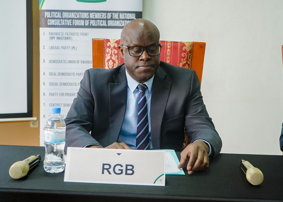 Mu gusoza inama nyunguranabitekerezo ku ruhare rw’Imitwe ya Politiki mu guteza imbere imiyoborere y'u Rwanda  mu Cyerekezo  2050, Umuyobozi Wungirije wa #RGB Dr U.Felicien yashimye ibyagezweho, asaba Imitwe ya politiki kurushaho kwegera abaturage n’abayoboke bayo.