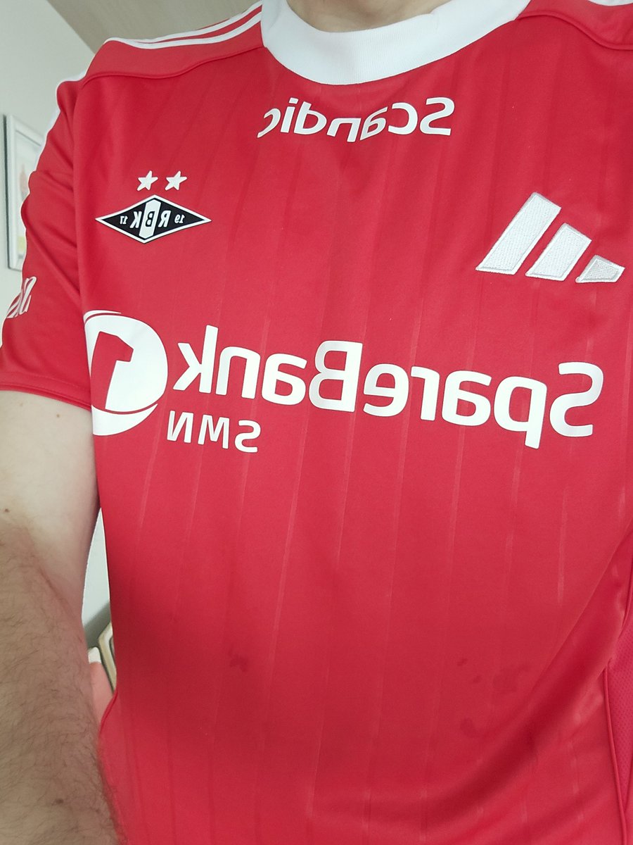 #fotballtrøyefredag bidra med det du kan, vipps til 4422 <a href="/RBKfotball/">Rosenborg Ballklub</a> <a href="/Barnekrfor/">Barnekreftforeningen</a>