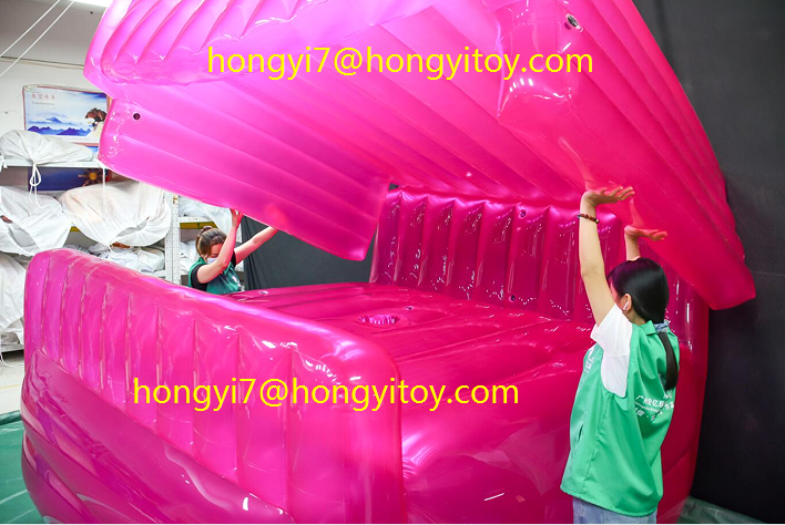 Cindy19870419's tweet photo. Amazing color and interesting design: inflatable bed with cover👍👍If interested😍😍, DM or email me:hongyi7@hongyitoy.com🫶🫶
#hongyi #clearpink #transparent #inflatablebed #SPH #pvc https://t.co/tm9rd6FtYQ