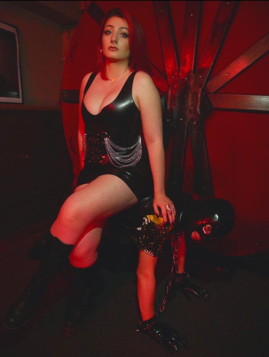 Demain soir c'est la demonia, qui va m'accompagner ? 🤔 à vos DM