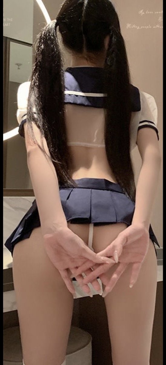 023ql1's tweet photo. 想后入她吗 https://t.co/rP5z9uV9Ou