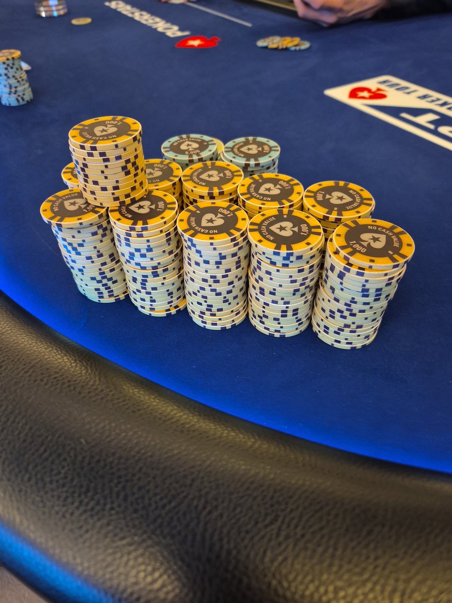 boke (@bokesponja) on Twitter photo Estoy haciendo el chip rece de las fichas de 1k y noseque nose cuantos mas <a href="/MuckeDBoY/">Javier Tazón</a> Estoy haciendo el chip rece de las fichas de 1k y noseque nose cuantos mas <a href="/MuckeDBoY/">Javier Tazón</a>