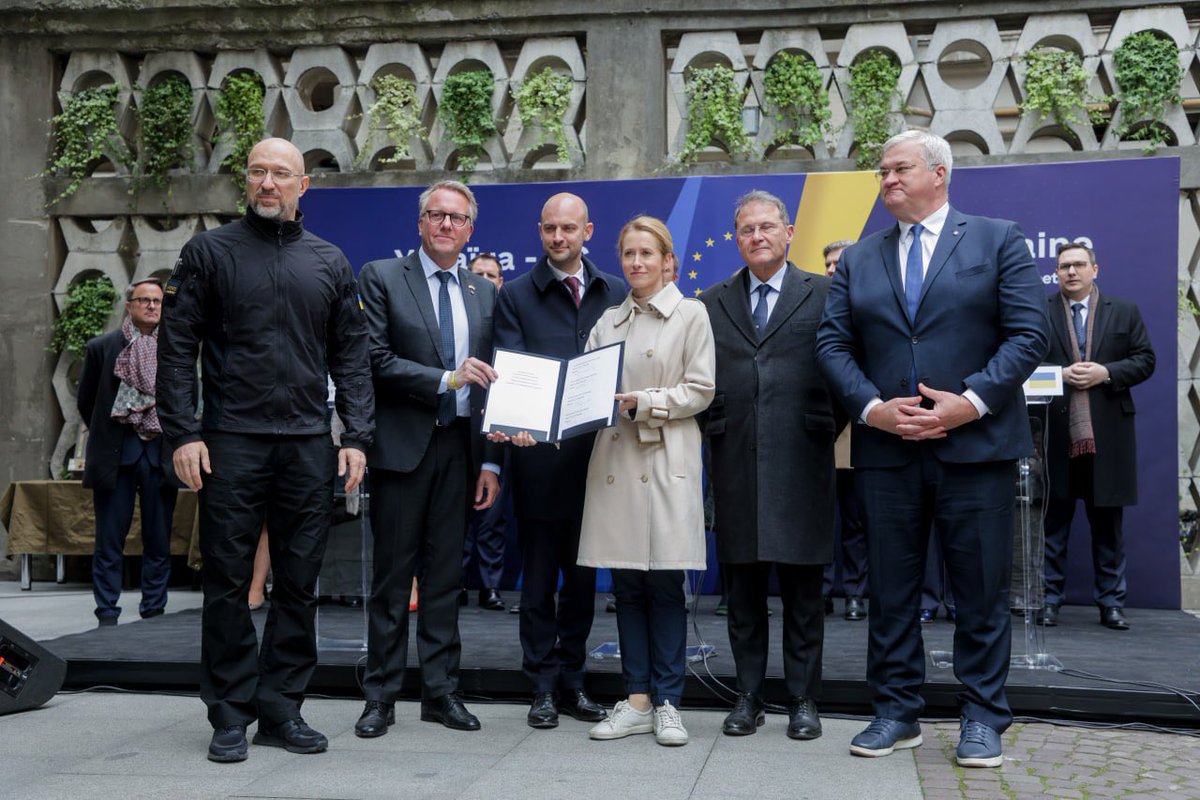 The European Union has announced nearly €1.9 billion in military aid to Ukraine, funded by profits from frozen Russian assets.

Of this, €1 billion will be used to purchase weapons directly from Ukrainian manufacturers, boosting both defense capabilities and the domestic