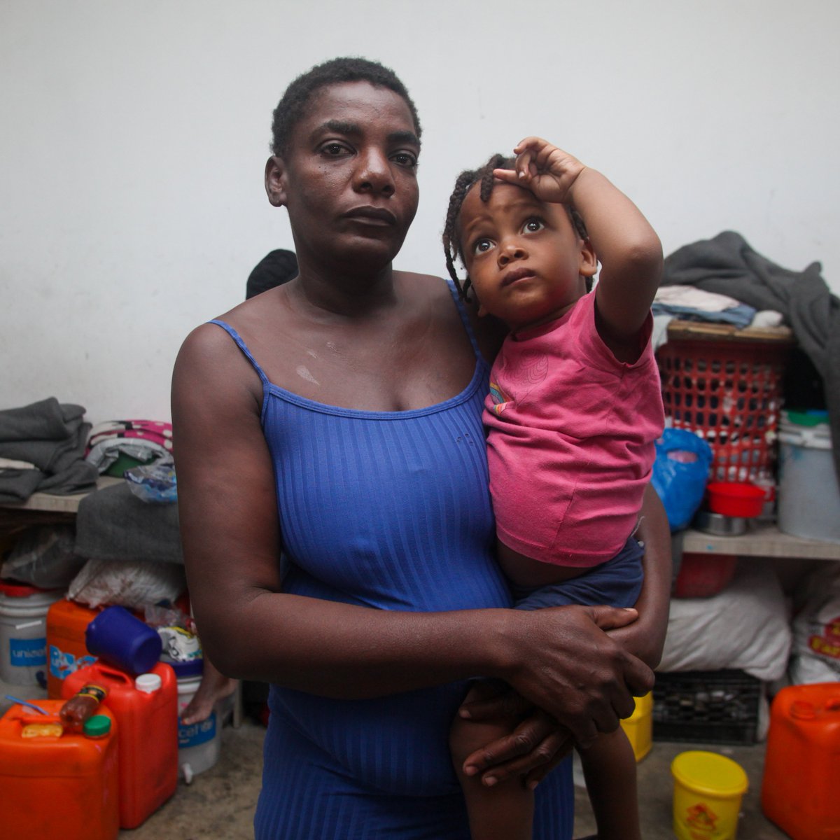 UNICEFHaiti's tweet image. Sanon is a mother of two. For a year, she’s been surviving in difficult conditions in a displacement site in Haiti.
When crisis hits, it’s women and girls who suffer most — violence, exploitation, lost rights.
We must act. Protecting them is urgent—it’s not optional.