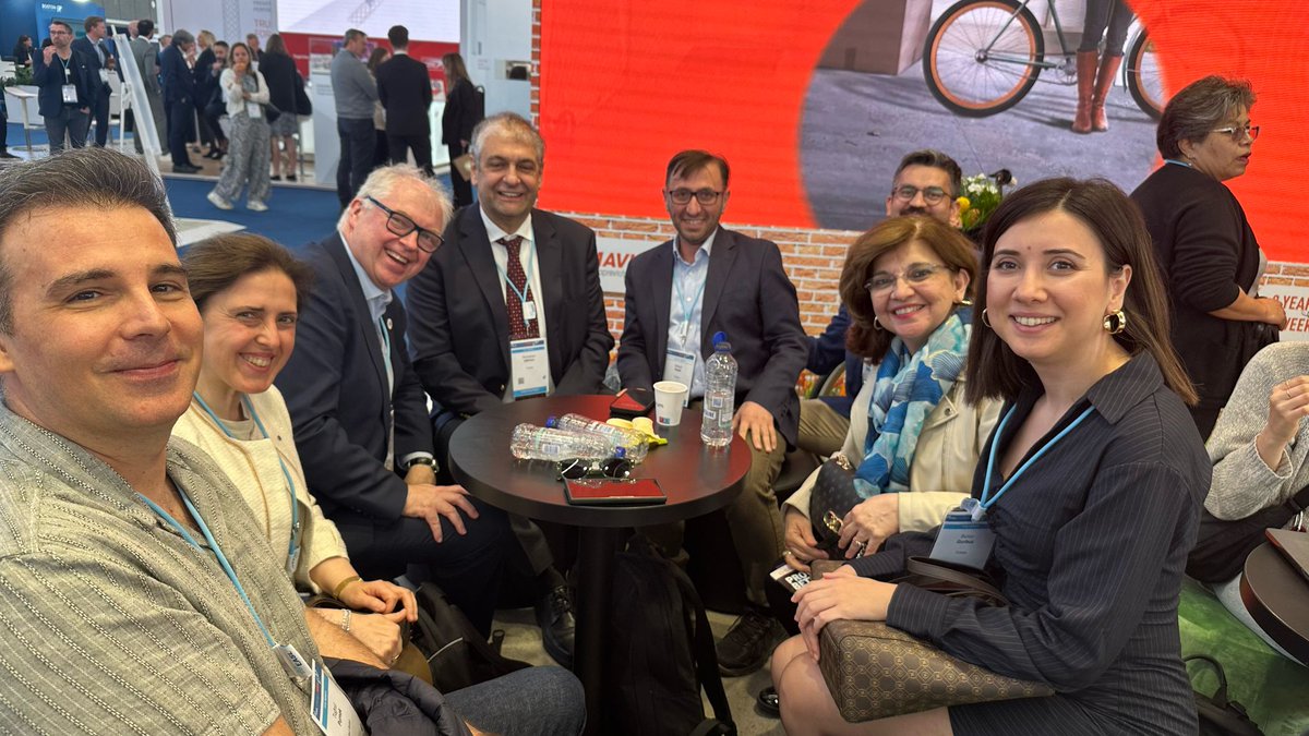 The Liver Dude (@michaelhenegha8) on Twitter photo #EASL25 With Turkish Hepatology Royalty <a href="/DebbieShawcros1/">Debbie Shawcross</a> @AutoImmuneLiver <a href="/joostphdrenth/">Joost PH Drenth</a> <a href="/ilkayergenc/">Ilkay Ergenc</a> #EASL25 With Turkish Hepatology Royalty <a href="/DebbieShawcros1/">Debbie Shawcross</a> @AutoImmuneLiver <a href="/joostphdrenth/">Joost PH Drenth</a> <a href="/ilkayergenc/">Ilkay Ergenc</a>