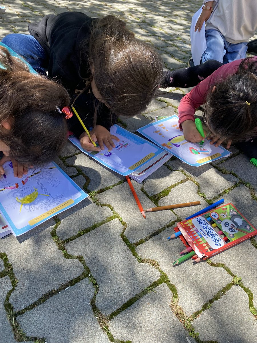 “Sağlık ve güvenlik, her işin temelidir!
Okulda, evde, sokakta… Güvende olmak hepimizin hakkı!
İş Sağlığı ve Güvenliği Haftası’nda hatırlayalım:
Dikkatli ol, kurallara uy, kendini ve başkalarını koru!