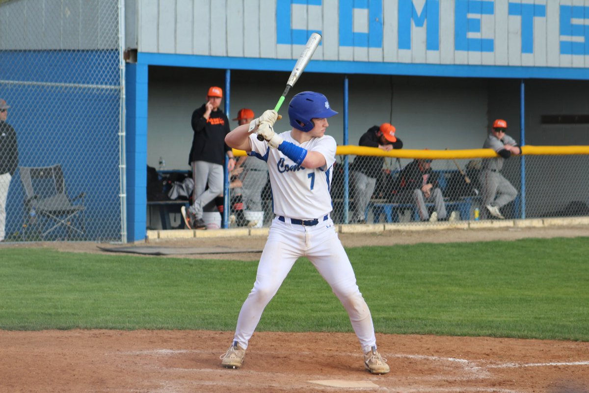 Comets travel to Monmouth today for a 4:30pm conference crossover match up.  Follow the Comets on GameChanger! <a href="/NewmanCCHS/">Newman Catholic</a> <a href="/rivercountrysam/">Sam Ramirez</a> <a href="/Drake_Lansman/">Drake Lansman</a> <a href="/PrepBaseballIL/">Prep Baseball Illinois</a>