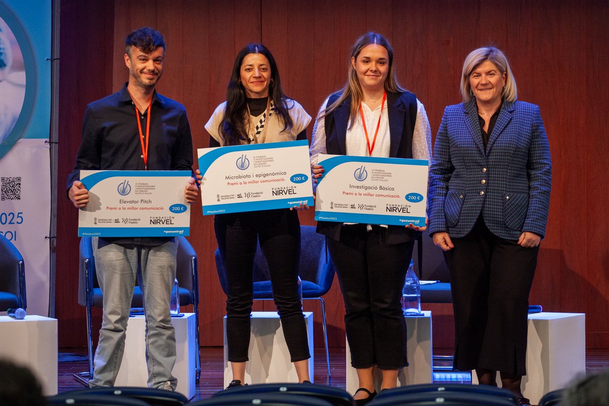 Trail Solidari Alcoi (@trailalcoi) on Twitter photo Entrega de premios a las comunicaciones de los jóvenes investigadoes en esta IX Trobada de Investigadores e Investigadoras en Cáncer Ciutat d'Alcoi.
Premios que ha entregado Consuelo Vaquer, CEO de <a href="/NirvelCosmetics/">Nirvel Cosmetics</a>
#eicalcoi2025
@aseicanews
<a href="/contraelcancer/">HAZTE UNA MAMOGRAFIA</a>
<a href="/ibionsnutricion/">IBIONS - Nutrición y Cáncer</a> Entrega de premios a las comunicaciones de los jóvenes investigadoes en esta IX Trobada de Investigadores e Investigadoras en Cáncer Ciutat d'Alcoi.
Premios que ha entregado Consuelo Vaquer, CEO de <a href="/NirvelCosmetics/">Nirvel Cosmetics</a>
#eicalcoi2025
@aseicanews
<a href="/contraelcancer/">HAZTE UNA MAMOGRAFIA</a>
<a href="/ibionsnutricion/">IBIONS - Nutrición y Cáncer</a>
