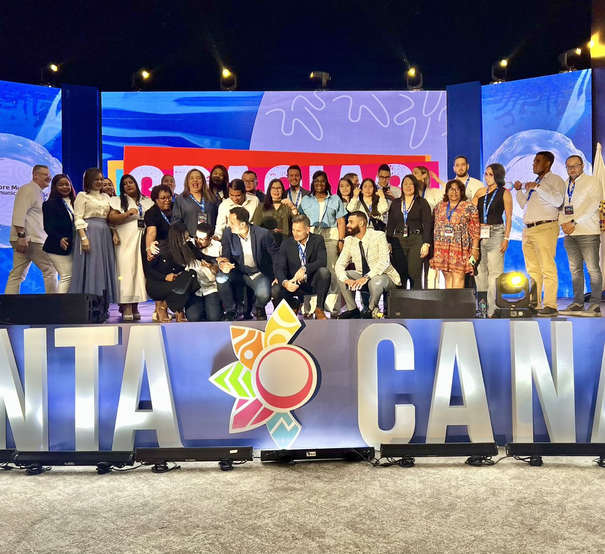 Y ahora como sigue en la agenda #ComPol <a href="/CumbreCP/">CumbreCP</a> ❓❓