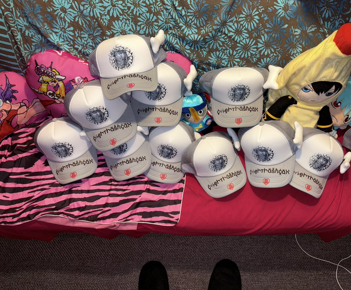 내일부터 <a href="/bluscreeenshop/">블루스크린샵</a> 에서 오프라인 구매 가능합니다 10개 한정 수량으로 판매 됩니다 감사합니다