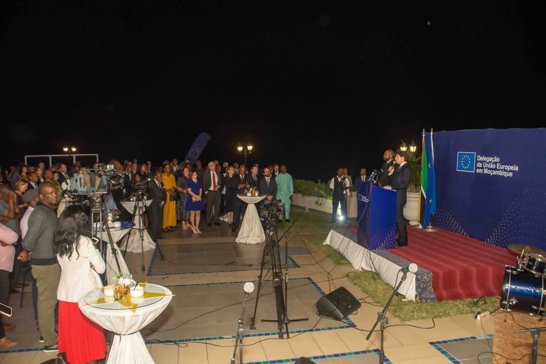 Antonino Maggiore (@maggioreeu) on Twitter photo United in Diversity, Stronger Together🇪🇺
With friends and partners in Moz🇲🇿, the honourable presence of former President Chissano, and the <a href="/EUtoAU/">EU Delegation to AU</a> Ambassador Javier Niño Pérez, we celebrate on this Europe Day, 9 May, peace, partnership and the future we all want. #EuropeDay2025 United in Diversity, Stronger Together🇪🇺
With friends and partners in Moz🇲🇿, the honourable presence of former President Chissano, and the <a href="/EUtoAU/">EU Delegation to AU</a> Ambassador Javier Niño Pérez, we celebrate on this Europe Day, 9 May, peace, partnership and the future we all want. #EuropeDay2025